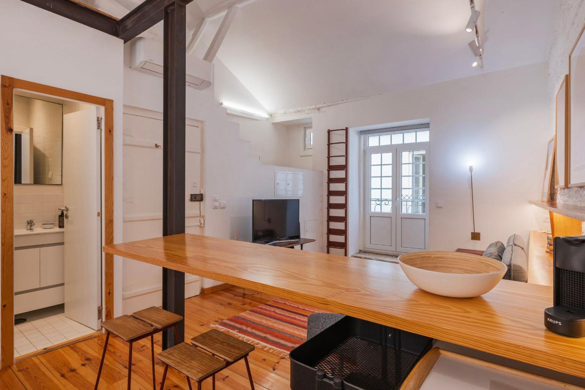Apartment Bright & Loft By Lovelystay